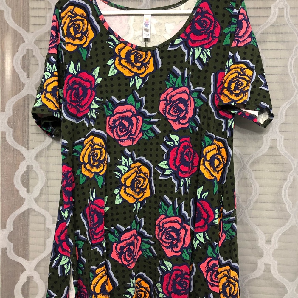 LuLaRoe Perfect T